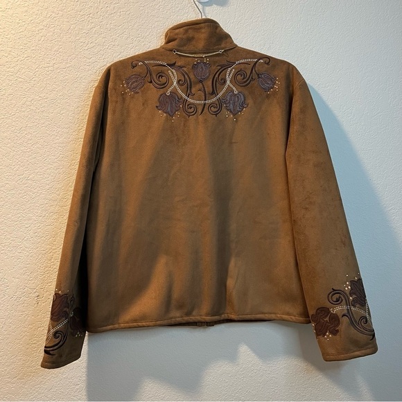 Women’s St. John Sport brown western style faux suede floral embroidered jacket - Picture 5 of 11